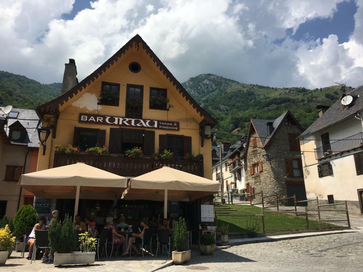 Апартаменты Luchon Holidays Bagneres-de-Luchon Экстерьер фото